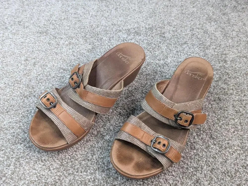 Dansko Sandals Shoes Womens Size 38 8 7.5 Brown Jessie Wedge Slide Buckle Lizard